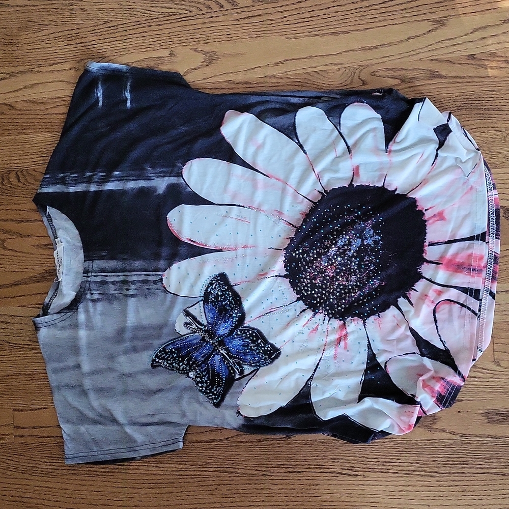 POrtman blouse XL new with tags flower w/ butterfly bling